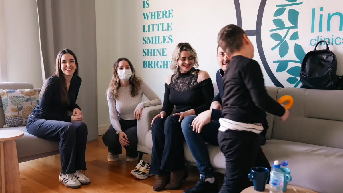 Descrierea răspunsurilor unui copil diagnosticat cu autism la muzică și activități muzicale